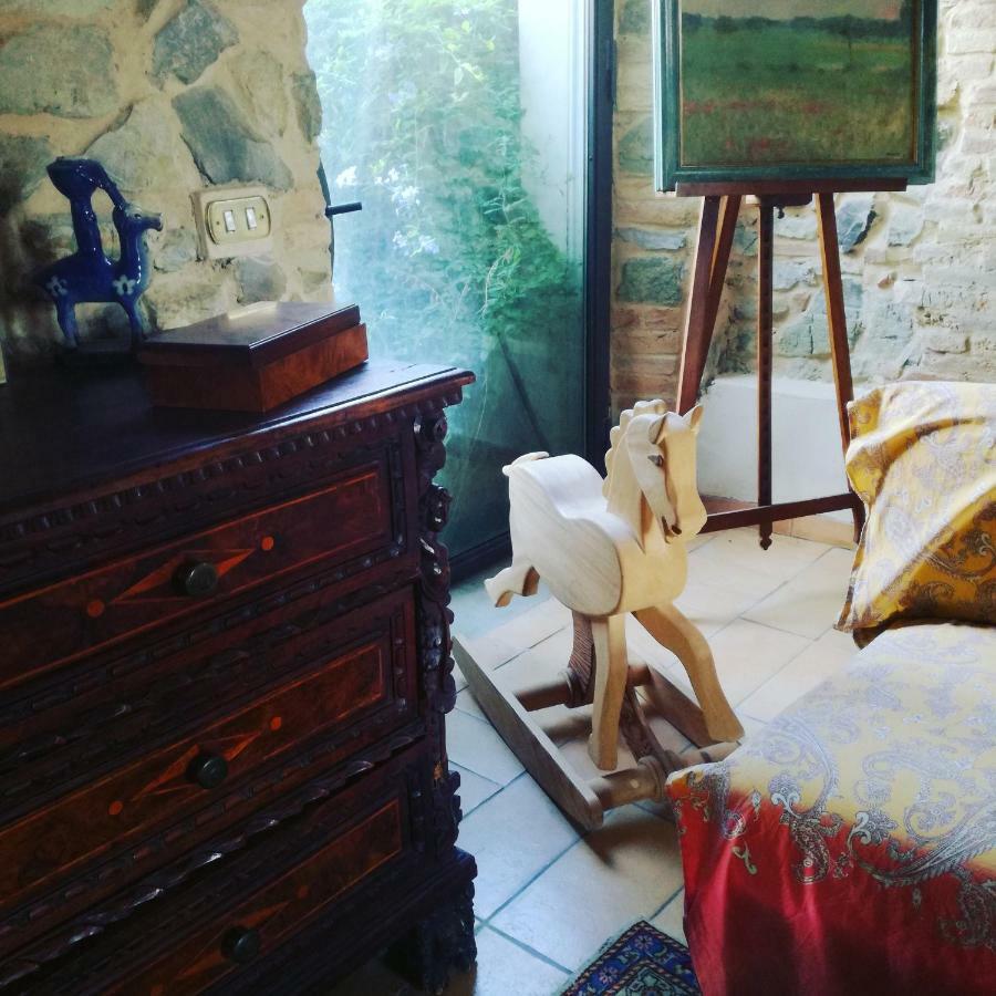 Agriturismo Podere Il Fornacino Санта-Луче Экстерьер фото